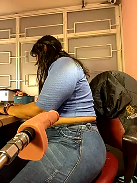 Snapshot of ScarlethAH chatting on 09-25-25, 01:11 ScarlethAH online show from 09-25-25, 01:11