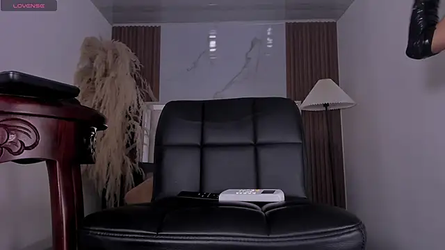 Xara Blis online show from 10-08-25, 04:36