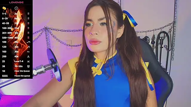 Snapshot of Amyyslave chatting on 05-18-26, 03:06 Amyyslave online show from 05-18-26, 03:06