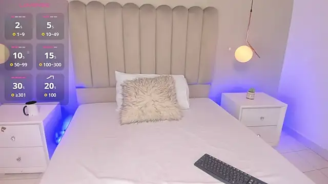 Snapshot of Dani_rosse_ chatting on 11-20-25, 01:23 Dani rosse online show from 11-20-25, 01:23