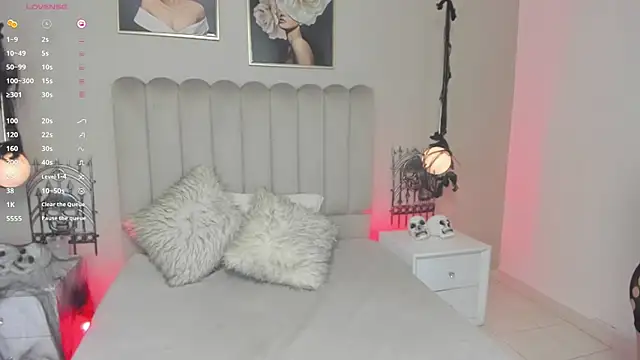 Snapshot of Dani_rosse_ chatting on 10-28-25, 12:48 Dani rosse online show from 10-28-25, 12:48