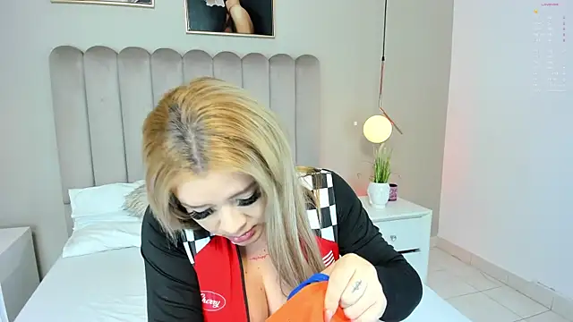 Snapshot of Dani_rosse_ chatting on 02-20-26, 01:46 Dani rosse online show from 02-20-26, 01:46