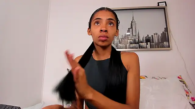 sarah ashbourne online show from 12-19-25, 01:13