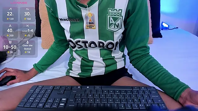 sarah ashbourne online show from 11-24-25, 01:49