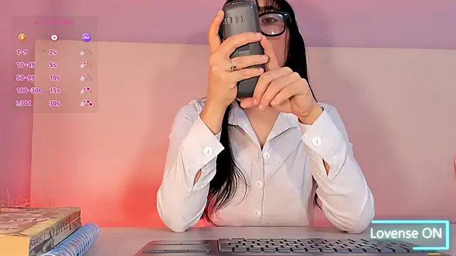 AlannaJonnes online show from 03-25-26, 12:15