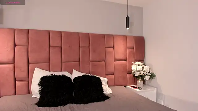 AlannaJonnes online show from 02-18-26, 12:01