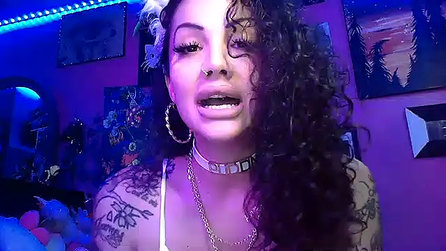 Av3ryyBe3 online show from 10-28-25, 05:18