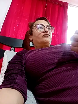 Snapshot of Lady_16 chatting on 02-06-26, 10:17 Lady 16 online show from 02-06-26, 10:17