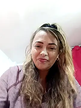 Snapshot of Lady_16 chatting on 02-18-26, 12:41 Lady 16 online show from 02-18-26, 12:41