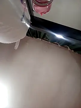 Snapshot of Lady_16 chatting on 02-20-26, 01:46 Lady 16 online show from 02-20-26, 01:46