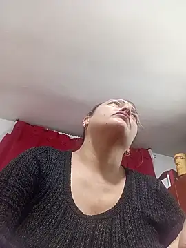 Snapshot of Lady_16 chatting on 02-25-26, 02:45 Lady 16 online show from 02-25-26, 02:45