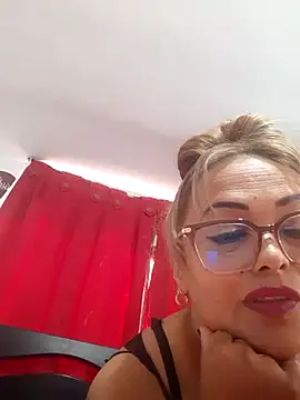 Snapshot of Lady_16 chatting on 03-27-26, 05:03 Lady 16 online show from 03-27-26, 05:03