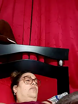 Snapshot of Lady_16 chatting on 02-14-26, 04:02 Lady 16 online show from 02-14-26, 04:02