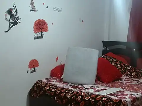 Lady 16 online show from 11-30-25, 12:00