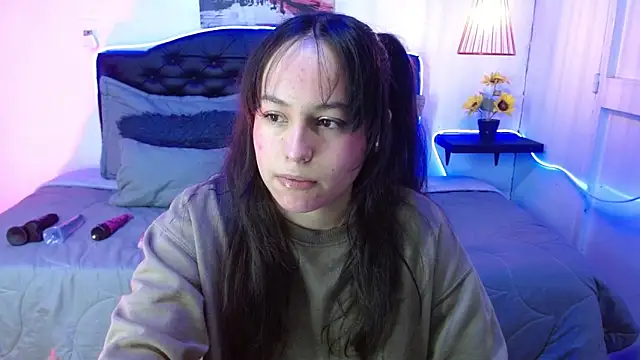 Eymmy 24 online show from 09-22-25, 03:23