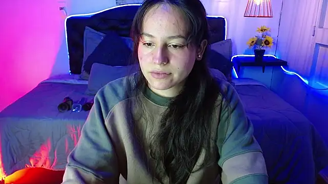 Eymmy 24 online show from 09-21-25, 05:45