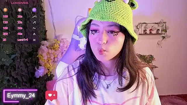 Snapshot of Eymmy_24 chatting on 05-15-26, 01:36 Eymmy 24 online show from 05-15-26, 01:36