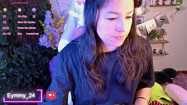 Snapshot of Eymmy_24 chatting on 04-26-26, 01:25 Eymmy 24 online show from 04-26-26, 01:25