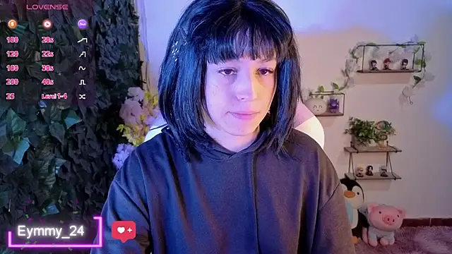 Snapshot of Eymmy_24 chatting on 06-10-26, 02:13 Eymmy 24 online show from 06-10-26, 02:13