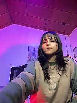 Eymmy 24 online show from 10-21-25, 03:06