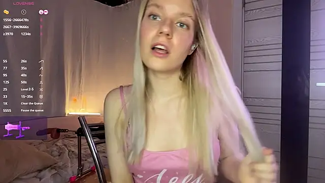 MaryjaneSpider online show from 12-17-25, 07:52