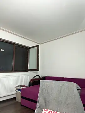 MiaKiittyy online show from 12-16-25, 01:10