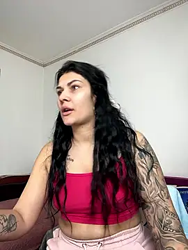 MiaKiittyy online show from 01-07-26, 05:18