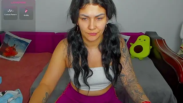 MiaKiittyy online show from 01-08-26, 05:30