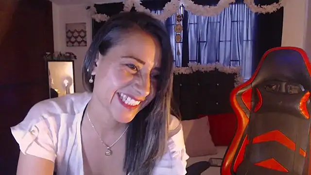 Sofia-mel online show from 10-07-25, 03:02