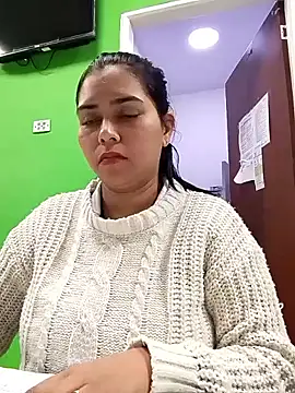 yesi-nursehot online show from 11-13-25, 02:59