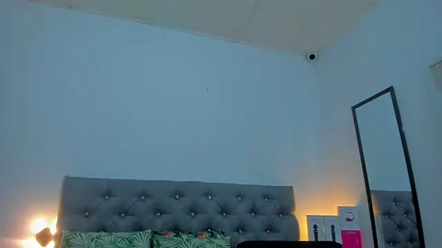 neferet opal online show from 10-24-25, 12:42