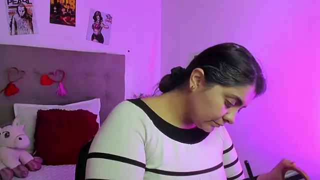 TifanyAmazinng online show from 02-23-26, 12:50