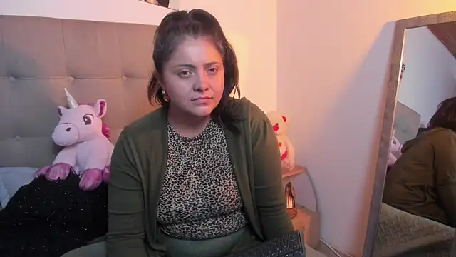 TifanyAmazinng online show from 11-12-25, 12:53