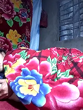 Snapshot of PhamPm70 chatting on 02-17-26, 11:13 PhamPm70 online show from 02-17-26, 11:13