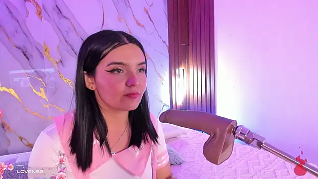 alicecute77 online show from 05-08-26, 02:26