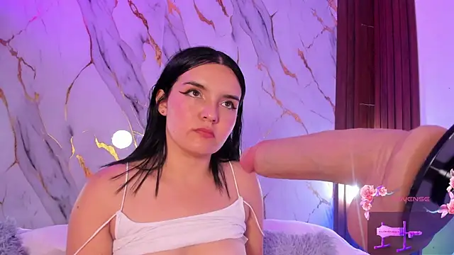 alicecute77 online show from 05-20-26, 02:30