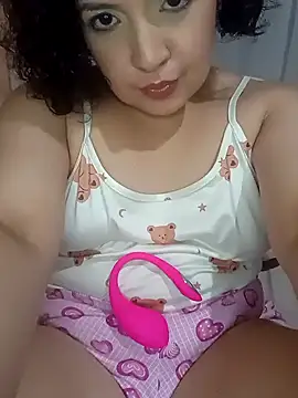 Silkenfeet21 online show from 04-14-26, 05:12