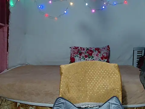 HelenaM online show from 12-17-25, 09:31