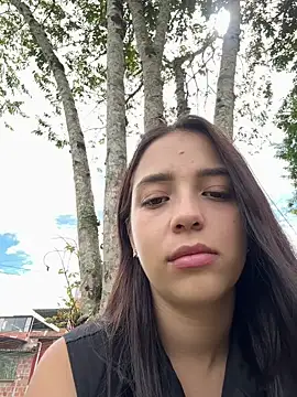 Snapshot of dalianataba chatting on 06-12-26, 04:05 dalianataba online show from 06-12-26, 04:05