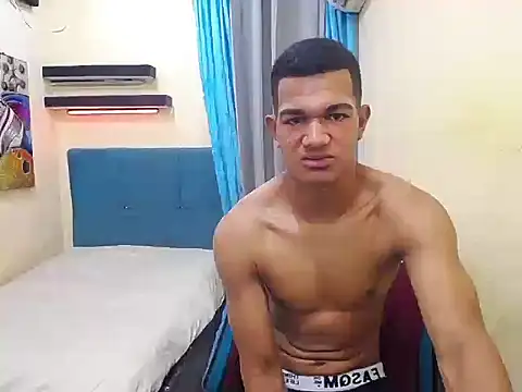 Black hugecock online show from 11-10-25, 06:13