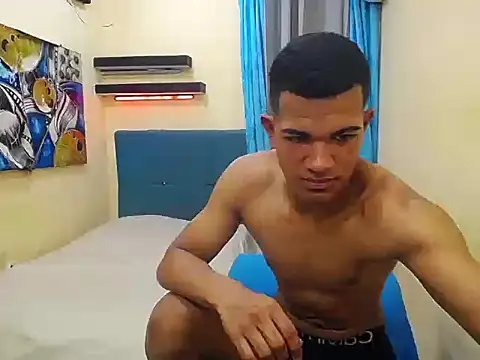 Black hugecock online show from 11-08-25, 07:28