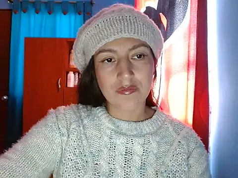 SarahFriendly online show from 06-24-26, 03:32