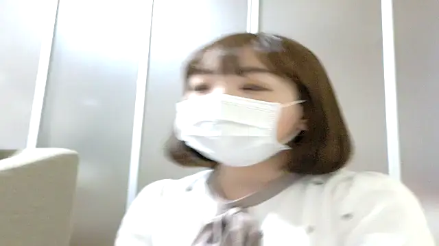 Snapshot of -rena-rena chatting on 10-26-25, 12:27 -rena-rena online show from 10-26-25, 12:27