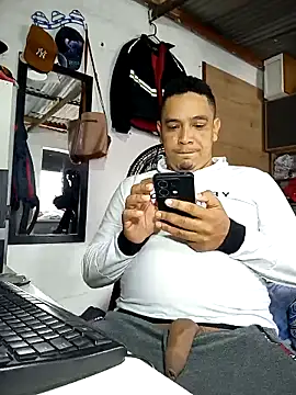 Cristianherrera online show from 10-12-25, 06:20