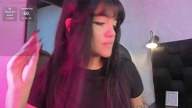 Darky Doll online show from 11-13-25, 08:13