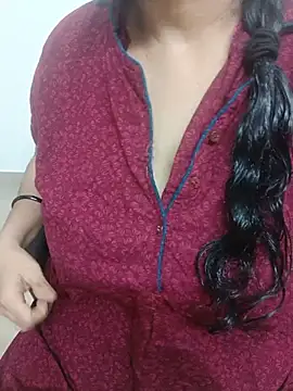 Snapshot of tami_lavanya chatting on 06-01-26, 02:28 tami lavanya online show from 06-01-26, 02:28
