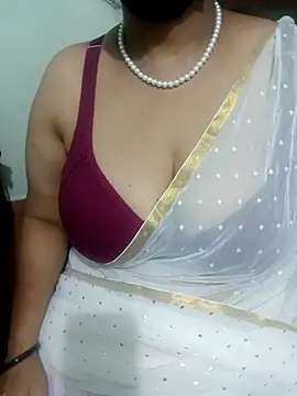 Snapshot of tami_lavanya chatting on 05-09-26, 03:32 tami lavanya online show from 05-09-26, 03:32