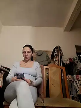 Snapshot of Jemina22 chatting on 02-14-26, 09:15 Jemina22 online show from 02-14-26, 09:15