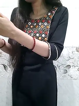 Aarti-kumri online show from 02-19-26, 06:05