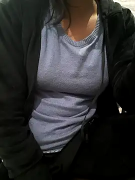 Aarti-kumri online show from 12-16-25, 07:07